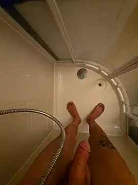 Kingqueen696 online show from December 17, 2025, 11:27 am