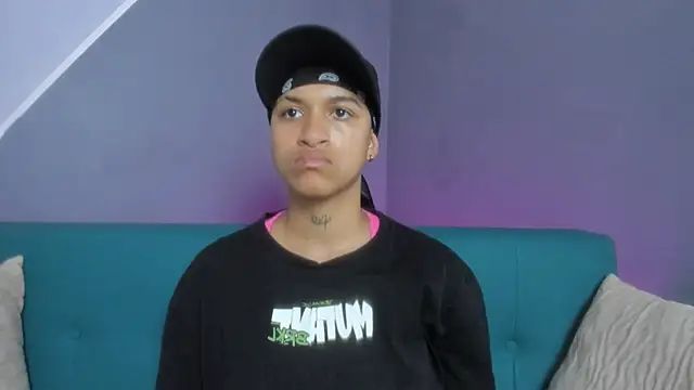 Snapshot of Dominick_jones chatting on March 21, 2025, 6:51 pm Dominick jones online show from March 21, 2025, 6:51 pm