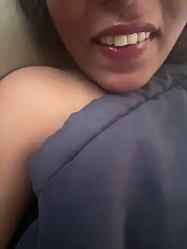 priyadevi17 online show from February 21, 2025, 3:34 am