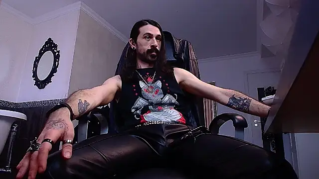 Snapshot of AxelColton chatting on February 1, 2026, 11:31 am AxelColton online show from February 1, 2026, 11:31 am