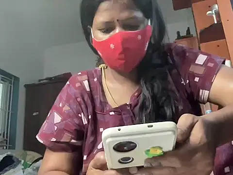 Tamil Sanjana  online show from April 26, 2026, 2:09 am