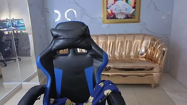 honey torres sub online show from February 4, 2026, 1:06 pm