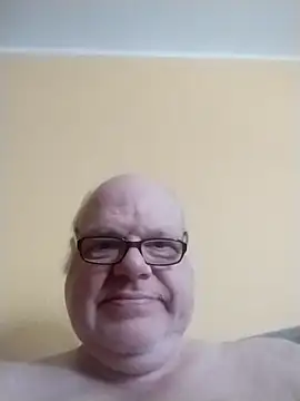 Snapshot of jk6t chatting on February 9, 2026, 12:09 pm jk6t online show from February 9, 2026, 12:09 pm