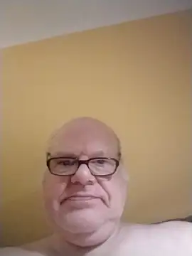 Snapshot of jk6t chatting on March 11, 2026, 8:15 pm jk6t online show from March 11, 2026, 8:15 pm