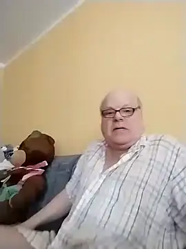 Snapshot of jk6t chatting on April 6, 2026, 10:16 am jk6t online show from April 6, 2026, 10:16 am