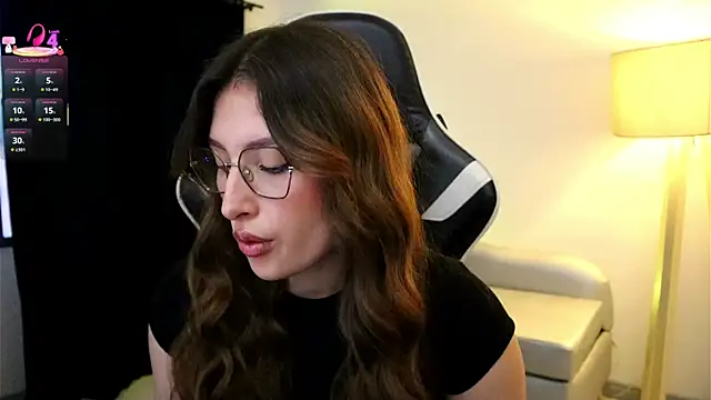 Daisha Riley online show from October 10, 2025, 8:30 pm