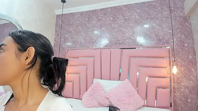 Snapshot of SEXY_HOTTIE__ chatting on January 25, 2025, 12:16 pm SEXY HOTTIE online show from January 25, 2025, 12:16 pm