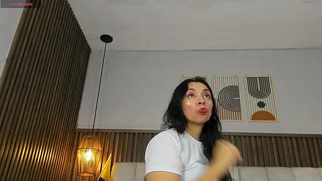 Snapshot of PerlaPreciosa chatting on July 19, 2026, 4:05 am PerlaPreciosa online show from July 19, 2026, 4:05 am