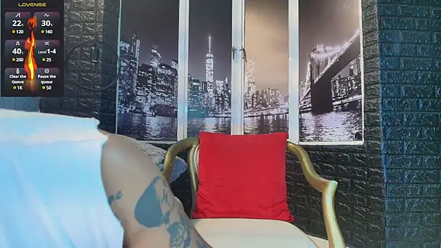 Snapshot of JhonyMiller_ chatting on January 5, 2025, 8:10 pm JhonyMiller online show from January 5, 2025, 8:10 pm
