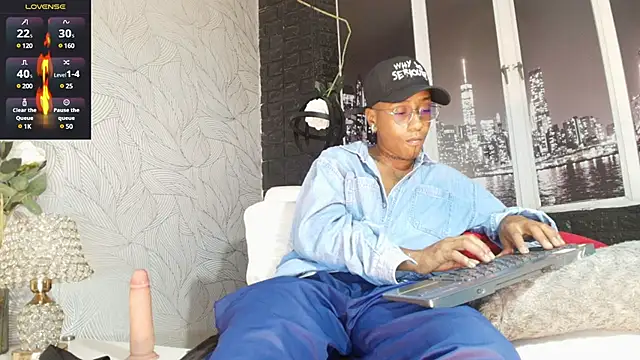Snapshot of JhonyMiller_ chatting on January 22, 2025, 8:06 pm JhonyMiller online show from January 22, 2025, 8:06 pm