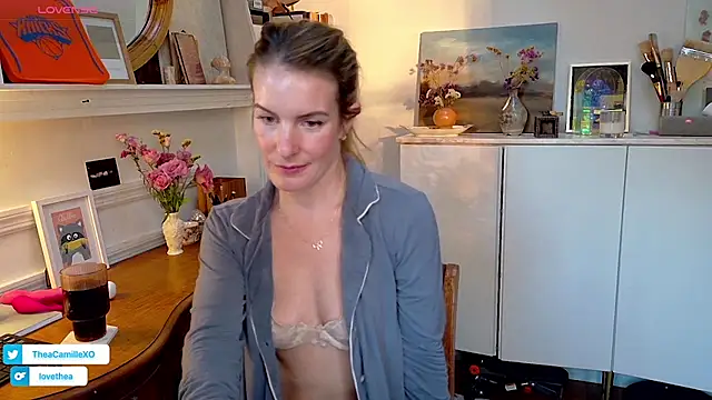 Snapshot of MissTheaCamille chatting on November 2, 2025, 9:28 pm MissTheaCamille online show from November 2, 2025, 9:28 pm