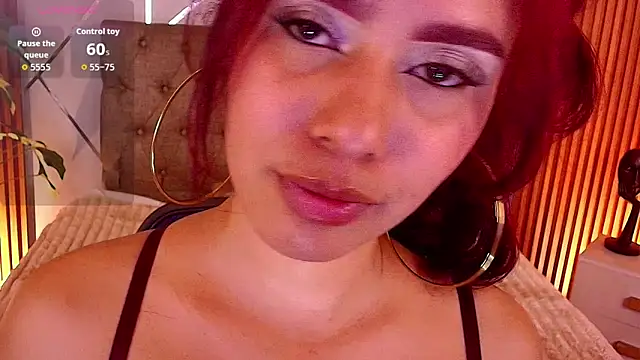 charlottee white online show from March 24, 2026, 10:04 pm