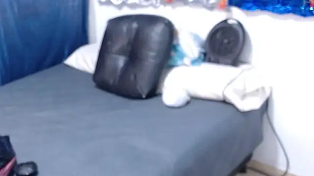 Snapshot of thaly_funn chatting on March 8, 2025, 6:26 pm thaly funn online show from March 8, 2025, 6:26 pm