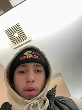 qbaby96 online show from January 9, 2025, 8:03 am