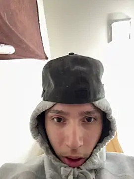 qbaby96 online show from March 12, 2025, 1:19 pm