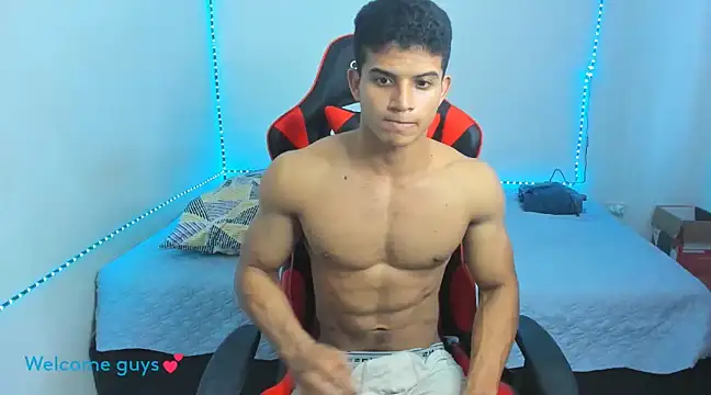 Snapshot of oliver_thompsson7 chatting on January 11, 2025, 10:29 pm oliver thompsson7 online show from January 11, 2025, 10:29 pm