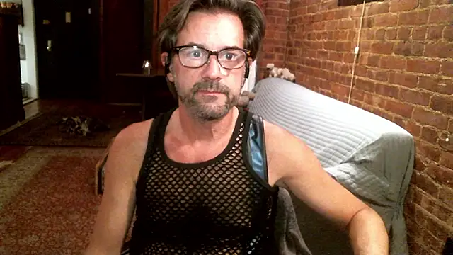 Johnny Bottoms online show from December 4, 2025, 12:31 am