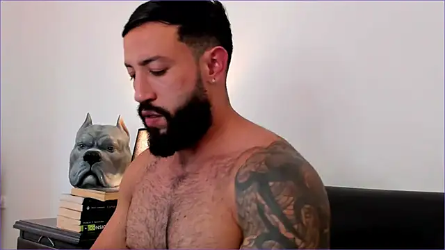 Snapshot of BradLeon_ chatting on September 23, 2025, 4:32 pm BradLeon online show from September 23, 2025, 4:32 pm