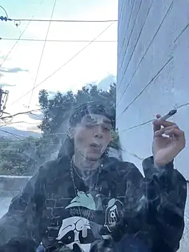 Snapshot of seven7xis chatting on January 17, 2025, 10:01 pm seven7xis online show from January 17, 2025, 10:01 pm