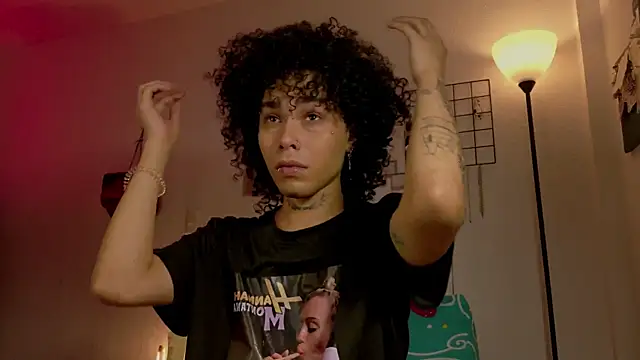 Snapshot of seven7xis chatting on February 27, 2026, 4:12 am seven7xis online show from February 27, 2026, 4:12 am