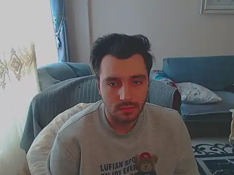 handsomeee04 online show from February 25, 2025, 11:41 am