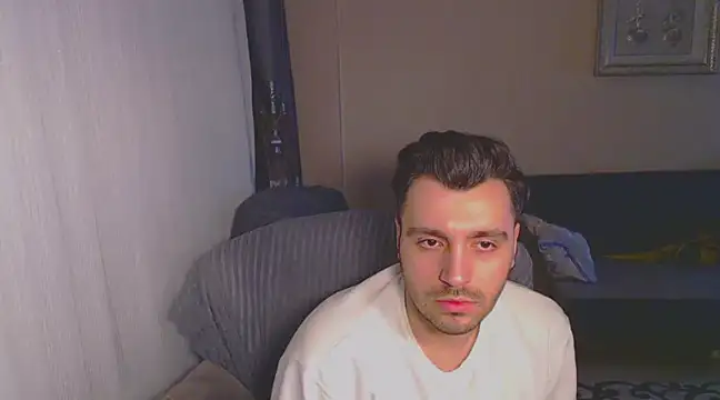 handsomeee04 online show from February 28, 2025, 9:55 pm