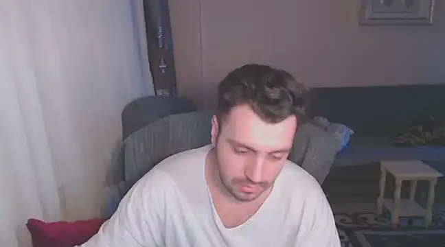 handsomeee04 online show from March 9, 2025, 9:14 pm