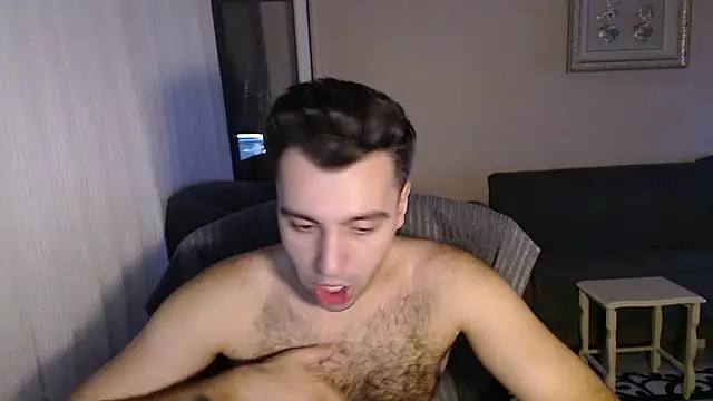 handsomeee04 online show from September 13, 2025, 11:04 pm