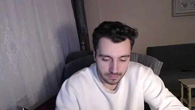 handsomeee04 online show from November 28, 2025, 10:12 pm