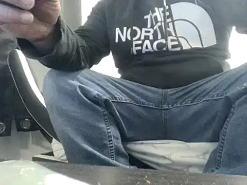 party51502 online show from February 5, 2025, 4:27 am