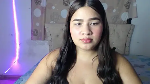 mia18 queen online show from January 14, 2026, 5:35 am