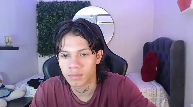 andy dan18 online show from January 8, 2025, 1:52 pm