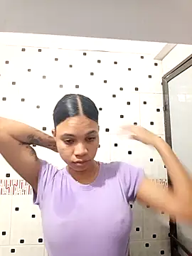 GysellHanson online show from April 7, 2026, 9:43 am