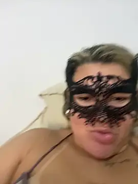 Casadadelicia26 online show from February 15, 2026, 6:21 am