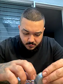 El Titan1998 online show from November 8, 2025, 9:35 pm