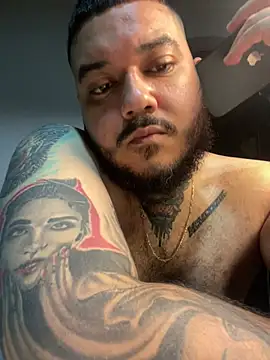 El Titan1998 online show from April 20, 2026, 11:39 pm