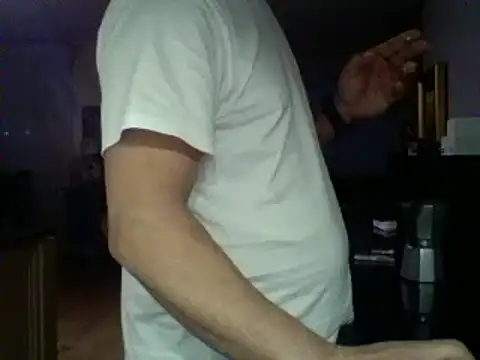 kevincumporn online show from February 21, 2025, 3:56 am