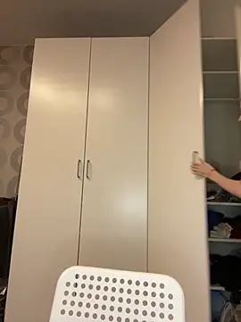 Cuteroxyfoxy online show from October 22, 2025, 2:50 pm