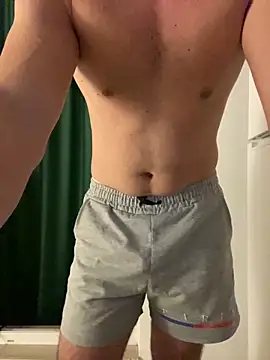 couplehot992 online show from December 27, 2024, 5:05 pm