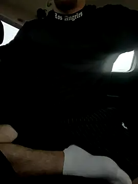 couplehot992 online show from September 11, 2025, 3:23 pm