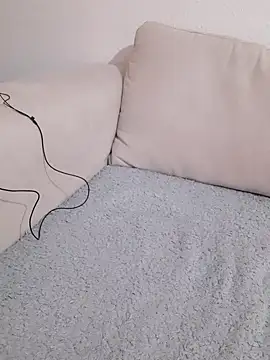 TransEVA34 online show from March 3, 2025, 8:32 pm