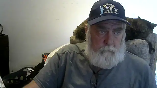 viejo oso online show from April 19, 2026, 8:22 pm