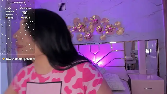 Snapshot of stefany_duque1_ chatting on December 24, 2024, 10:06 pm stefany duque1  online show from December 24, 2024, 10:06 pm