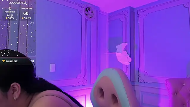 Snapshot of stefany_duque1_ chatting on December 27, 2024, 9:06 am stefany duque1  online show from December 27, 2024, 9:06 am