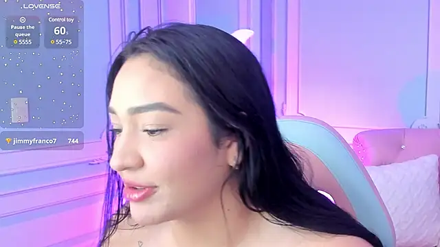 Snapshot of stefany_duque1_ chatting on December 31, 2024, 11:53 am stefany duque1  online show from December 31, 2024, 11:53 am