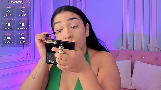 Snapshot of stefany_duque1_ chatting on January 18, 2025, 2:58 am stefany duque1  online show from January 18, 2025, 2:58 am