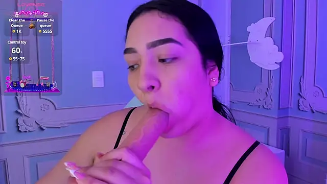 Snapshot of stefany_duque1_ chatting on February 2, 2025, 12:19 am stefany duque1  online show from February 2, 2025, 12:19 am