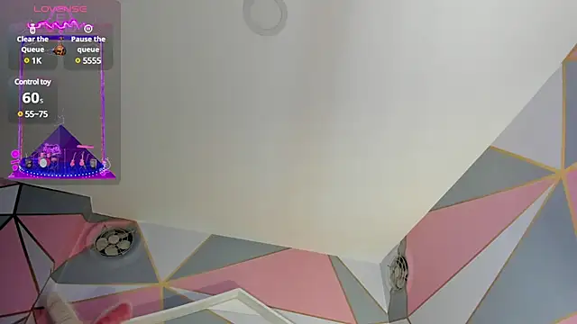 Snapshot of stefany_duque1_ chatting on February 5, 2025, 8:54 am stefany duque1  online show from February 5, 2025, 8:54 am