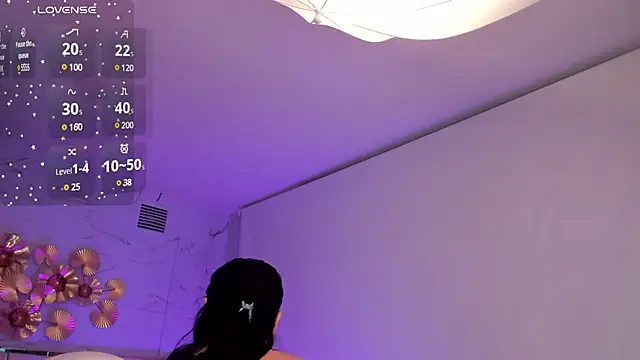 Snapshot of stefany_duque1_ chatting on March 13, 2025, 2:16 am stefany duque1  online show from March 13, 2025, 2:16 am