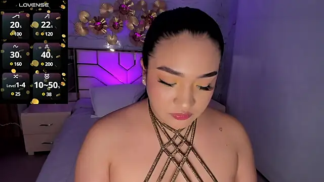 Snapshot of stefany_duque1_ chatting on March 18, 2025, 5:52 am stefany duque1  online show from March 18, 2025, 5:52 am